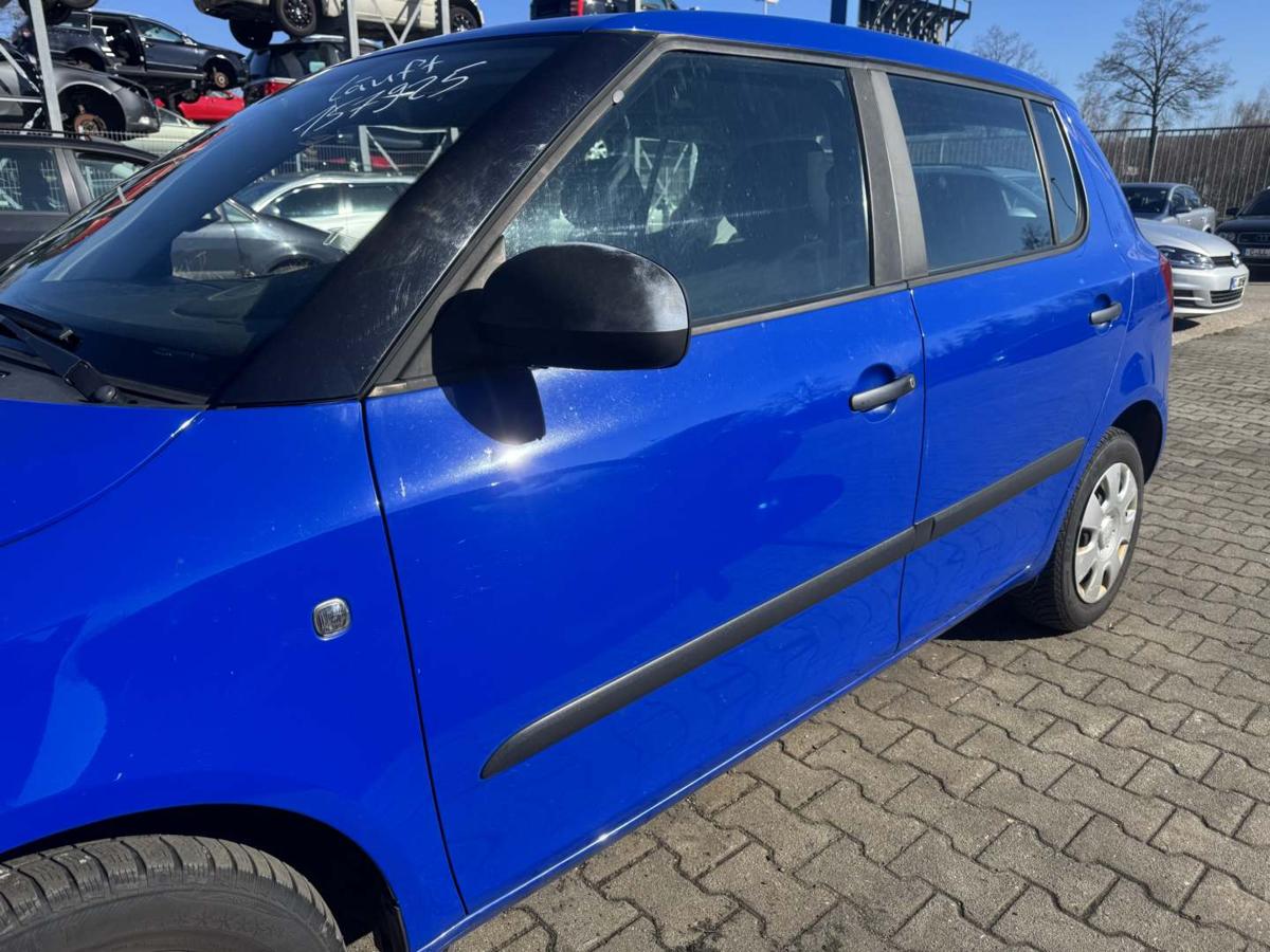 Skoda Fabia 2 5J original T&uuml;r vorn links LF5K Dynamic Blue Rohbau Bj.2009